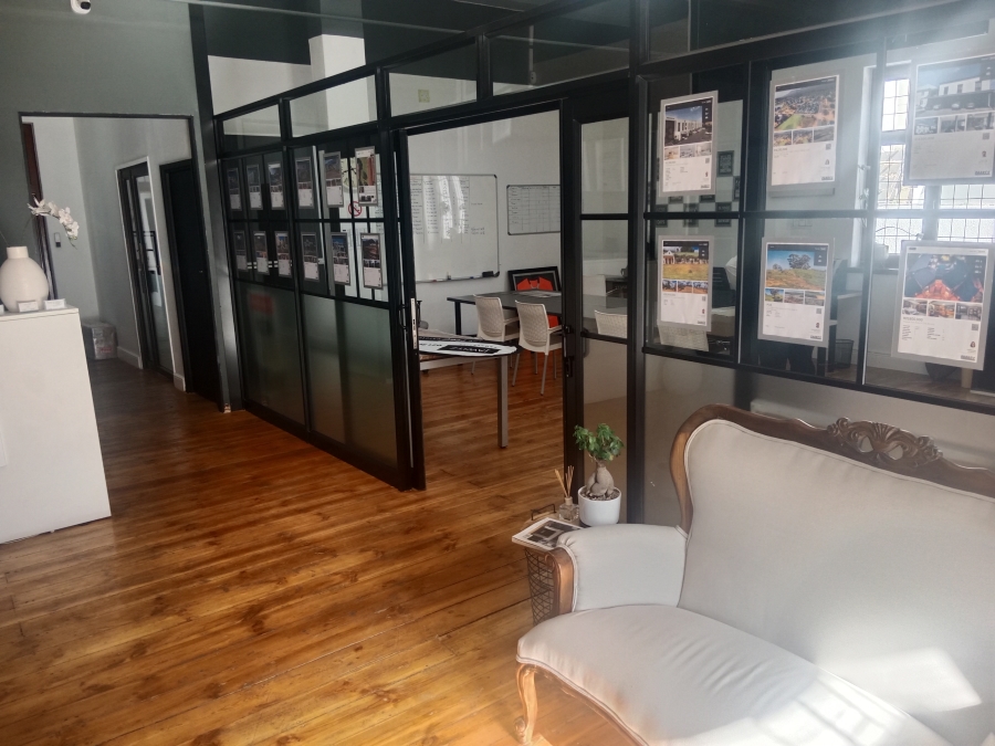 To Let commercial Property for Rent in Esterville Western Cape